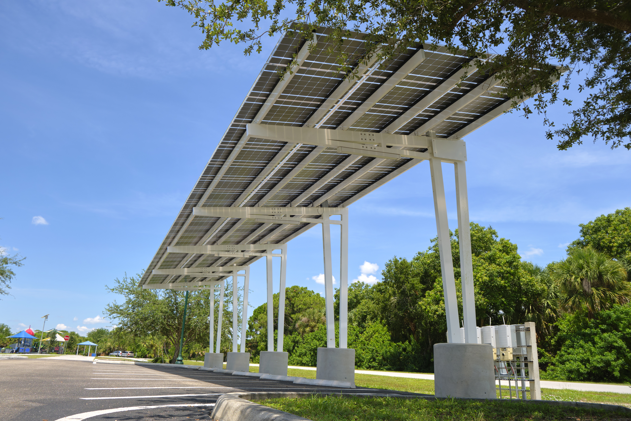 Single cantilever solar canopy